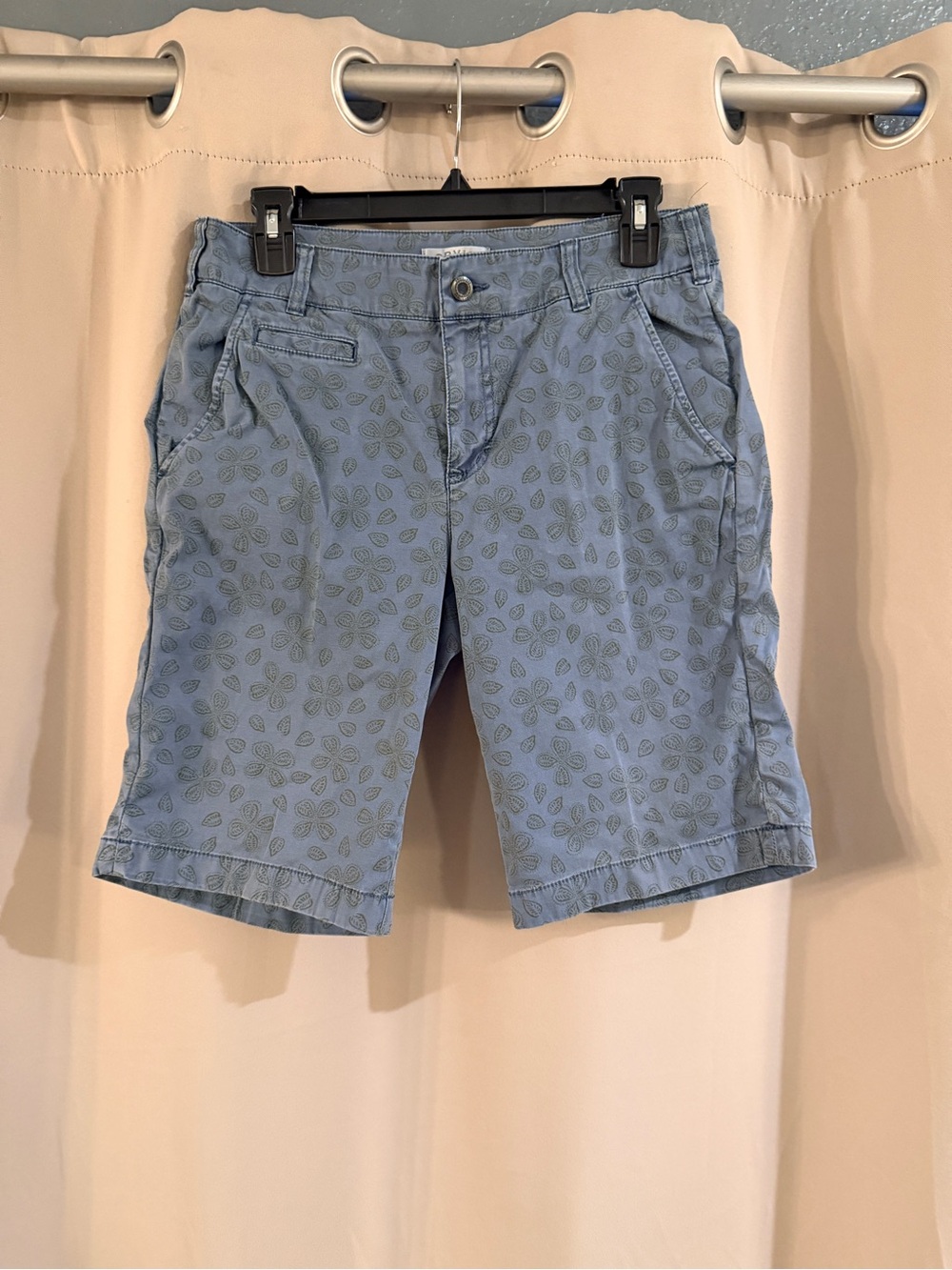 Orvis Light Blue Leaf-Print Bermuda Shorts